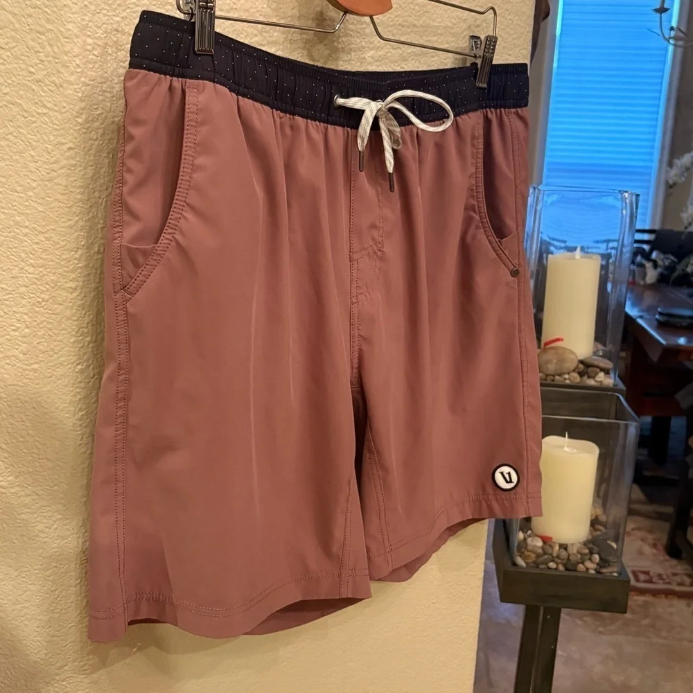 VUORI Men Light Brown Lined Athletic Shorts Size XL